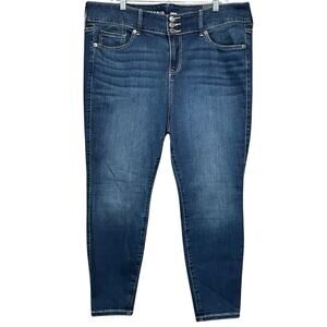 Torrid High Rise Jegging Women Size 18XS Short Blue Grotto Super Soft Denim NEW